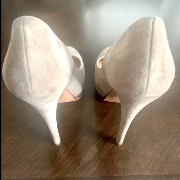 💫HP‼️💫 CASADEI Suede High Heels in Light Beige, Size 8 - Picture 9 of 11